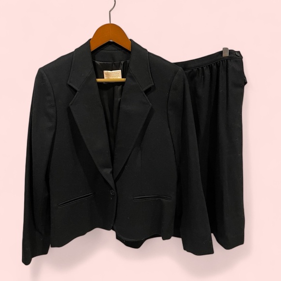 Vintage 70’s black Pendleton wool skirt suit pockets classic wednesday adams - Picture 1 of 12